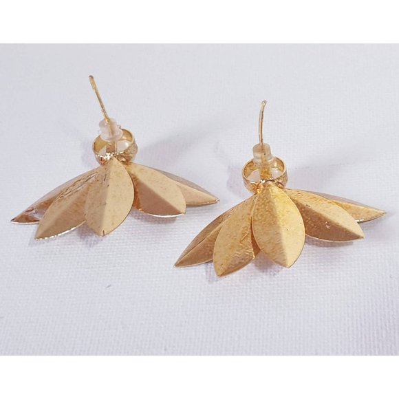 Golden and pearl earrings. - Picture 3 of 3